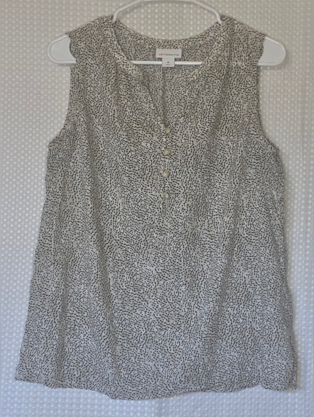 Liz Claiborne Sleeveless Blouse M Neutral Print Flowy Top Work Casual Chic - Picture 9 of 10